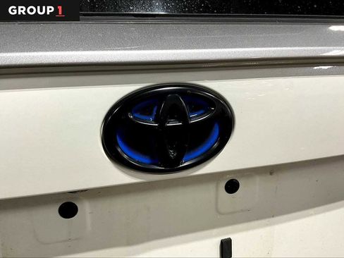 Used 2022 Toyota RAV4 Limited image 31