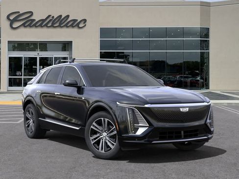 New 2025 Cadillac Lyriq Luxury AWD/4WD image 7