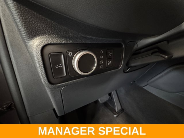 Used 2025 Ford Explorer Active AWD/4WD image 22