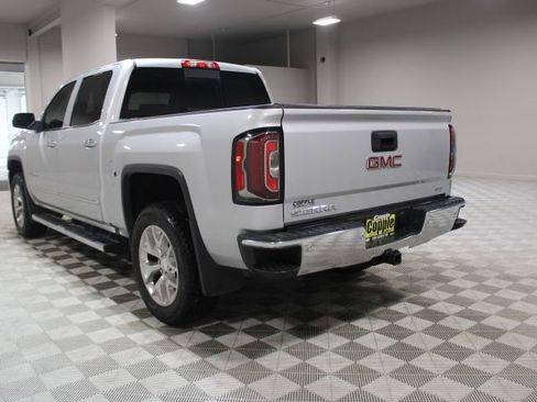 Used 2017 GMC Sierra 1500 SLT w/ SLT Premium Package image 5