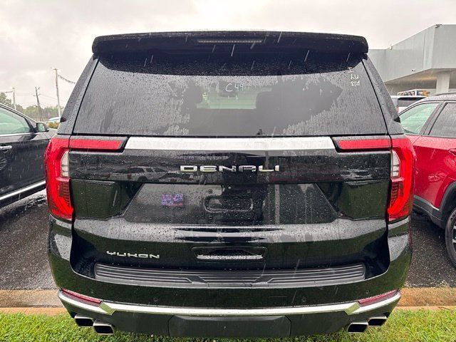 Used 2025 GMC Yukon Denali AWD/4WD image 5