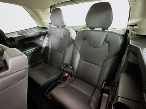 Used 2024 Volvo XC90 B5 Plus AWD/4WD image 30