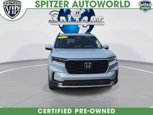 Used 2025 Honda Pilot Elite image 3
