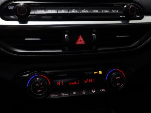 Used 2019 Kia Forte S w/ S Premium Package image 10