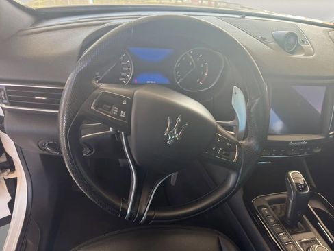 Used 2020 Maserati Levante S image 9