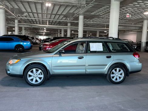 Used 2009 Subaru Outback 2.5i Special Edition AWD/4WD image 7