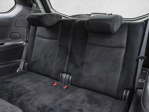 Used 2015 Nissan Pathfinder S image 24