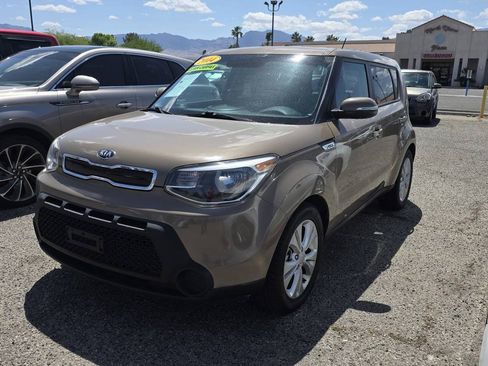 Used 2014 Kia Soul + FWD image 1