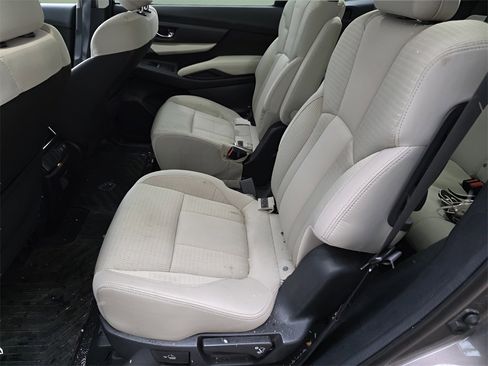 Used 2021 Subaru Ascent Premium w/ Sport Package image 16