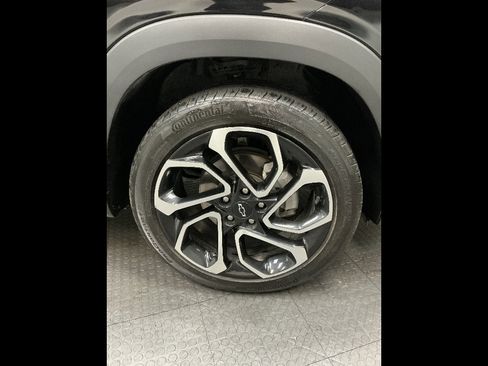 Used 2024 Chevrolet Trax RS FWD image 39