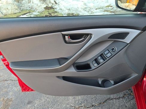 Used 2014 Hyundai Elantra Sport image 16