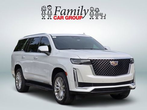 Used 2023 Cadillac Escalade Premium Luxury AWD/4WD image 2