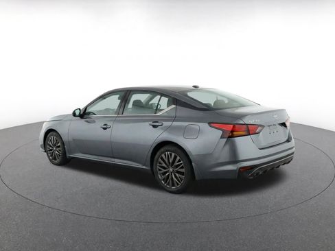 Used 2026 Nissan Altima 2.5 SV FWD image 7