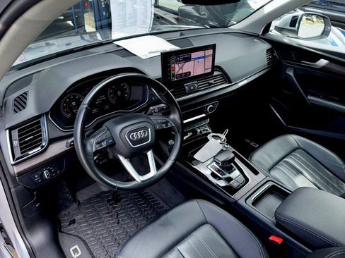 Used 2022 Audi Q5 2.0T Premium Plus w/ Premium Plus Package AWD/4WD image 19