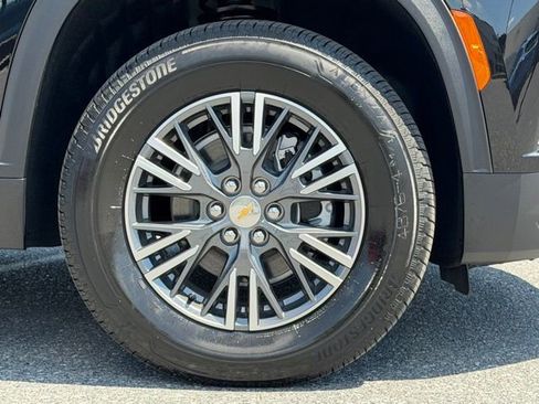 New 2026 Chevrolet Traverse LT AWD/4WD image 17
