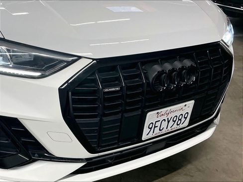 Certified 2023 Audi Q3 2.0T Premium Plus w/ Premium Plus Package image 32