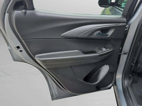 Used 2021 Chevrolet TrailBlazer RS w/ Technology Package FWD image 36