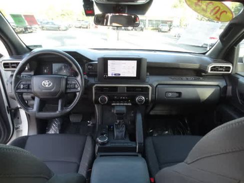 Used 2024 Toyota Tacoma SR image 22