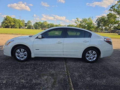 Used 2010 Nissan Altima Hybrid Sedan FWD image 3