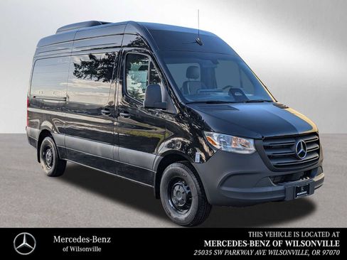 New 2025 Mercedes-Benz Sprinter 2500 image 1