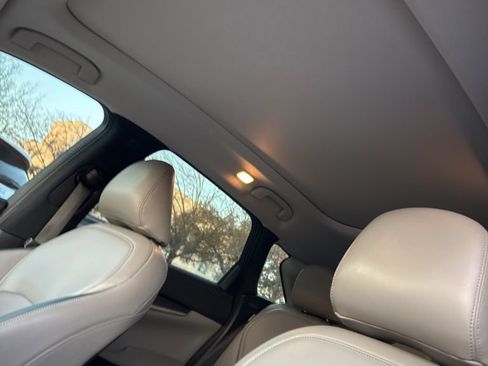 Certified 2024 INFINITI QX50 Luxe image 9