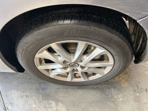 Used 2015 MAZDA MAZDA3 i Touring image 15