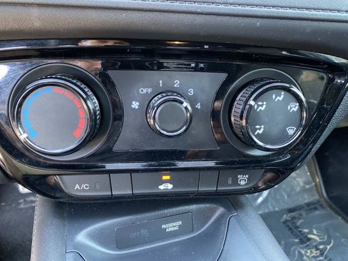 Used 2021 Honda HR-V Sport image 13