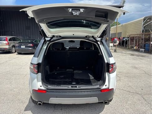 Used 2019 Land Rover Discovery Sport SE AWD/4WD image 44
