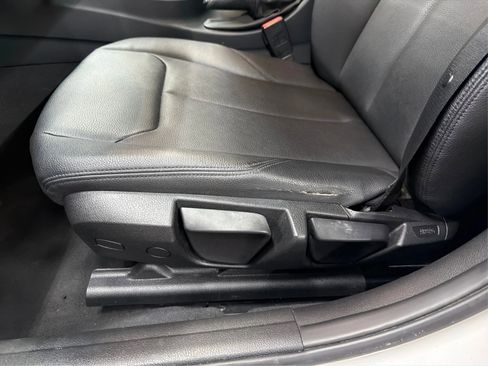 Used 2016 BMW 320i Sedan image 34