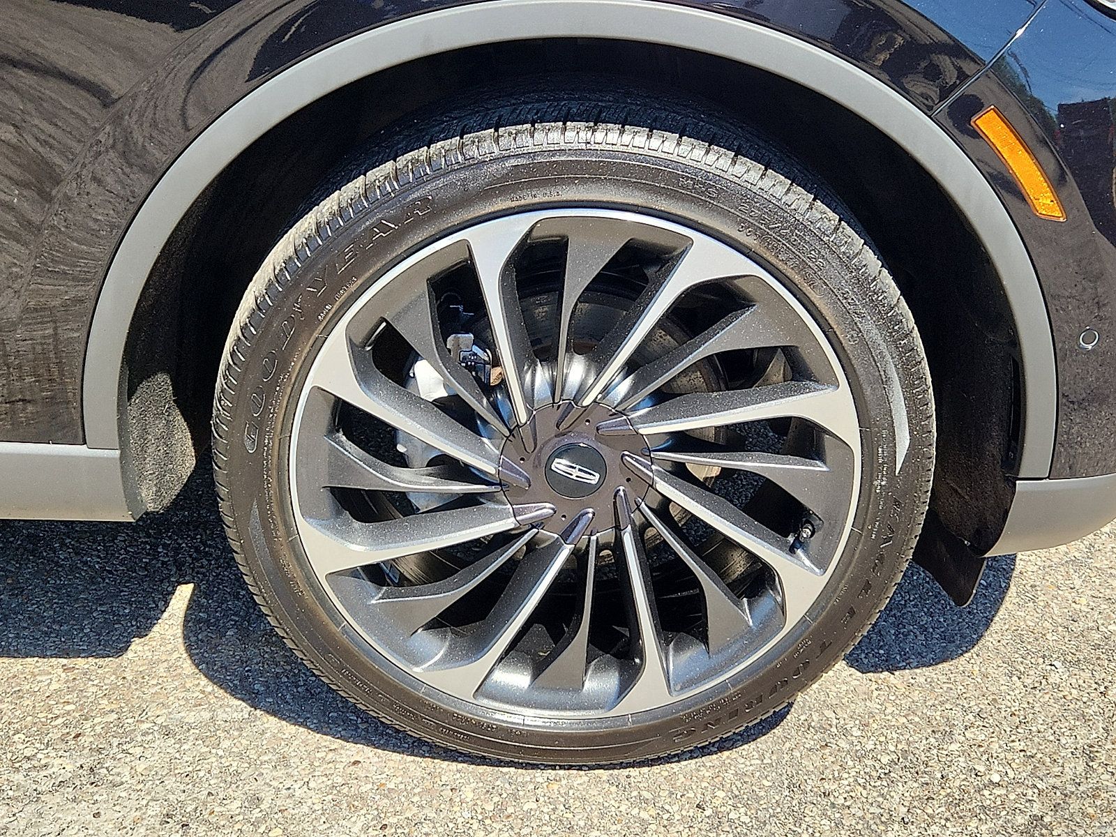 Used 2023 Lincoln Aviator Reserve w/ Equipment Group 201A AWD/4WD image 8