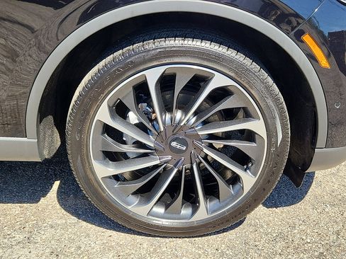 Used 2023 Lincoln Aviator Reserve w/ Equipment Group 201A AWD/4WD image 8
