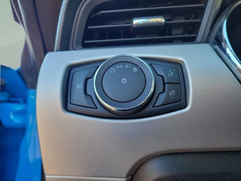 Used 2017 Ford Mustang Premium image 21