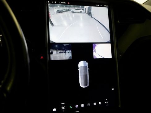 Used 2018 Tesla Model X 75D image 5