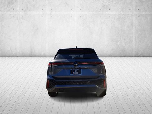 New 2026 Volkswagen Tiguan SE R-Line image 6