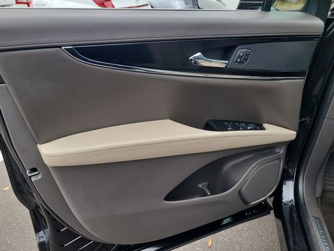 Certified 2022 Lincoln Nautilus Standard w/ Premium Package image 14