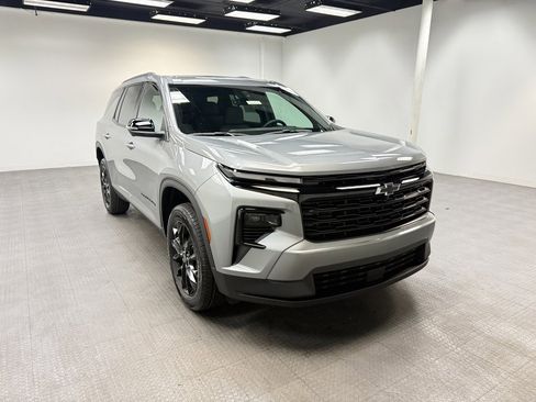 New 2026 Chevrolet Traverse LT w/ Midnight/Sport Edition image 9