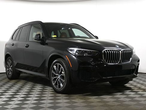 Used 2023 BMW X5 xDrive40i w/ M Sport Package AWD/4WD image 9
