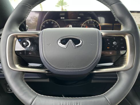 Certified 2026 INFINITI QX80 4WD image 25