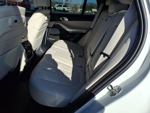 Used 2022 BMW X5 sDrive40i RWD image 9