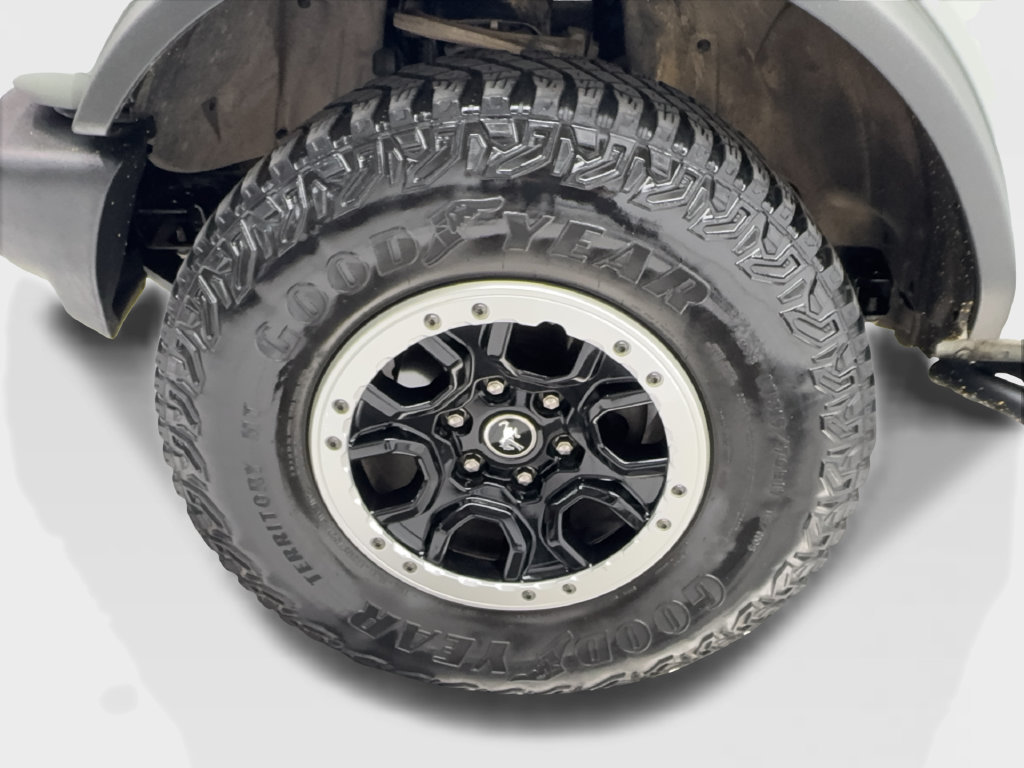 Used 2022 Ford Bronco Big Bend w/ Sasquatch Package AWD/4WD image 14