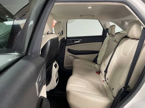 Used 2019 Ford Edge Titanium AWD/4WD image 20