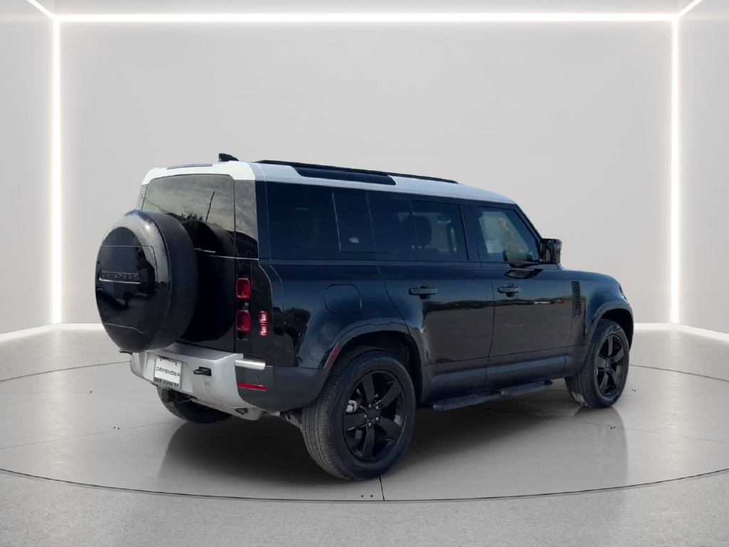 Used 2024 Land Rover Defender 110 S AWD/4WD image 5