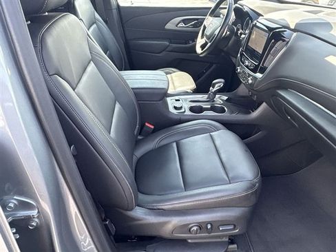Certified 2023 Chevrolet Traverse LT w/ LT Premium Package AWD/4WD image 28