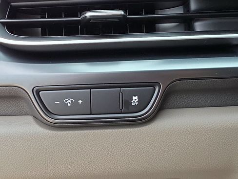 New 2027 Kia Carnival LX FWD image 29