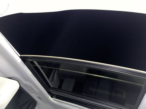 Used 2025 Ford Expedition Active image 16