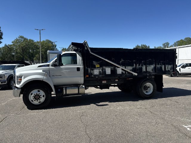 Used 2026 Ford F750 2WD Regular Cab Super Duty image 5