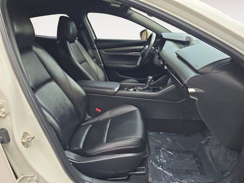 Used 2020 MAZDA MAZDA3 AWD Hatchback w/ Preferred Pkg image 15