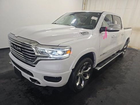 Used 2022 RAM 1500 Limited w/ Body-Colour Bumper Group AWD/4WD image 2