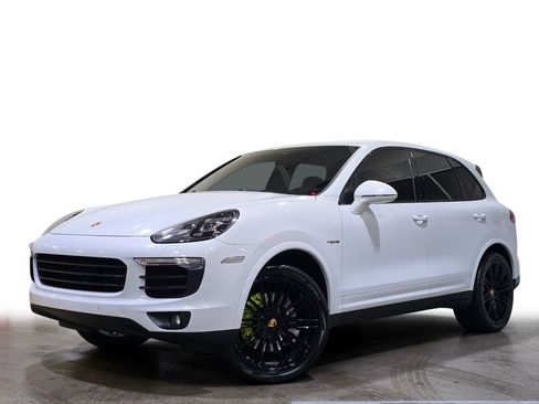 Used 2017 Porsche Cayenne S Platinum w/ Premium Package Plus (Pjy) AWD/4WD image 1