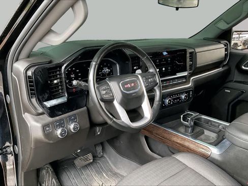 Used 2024 GMC Sierra 1500 Elevation w/ Preferred Package AWD/4WD image 17
